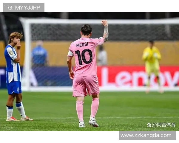 梅西迈阿密国际训练课轰世界波，38岁不老传奇持续绽放